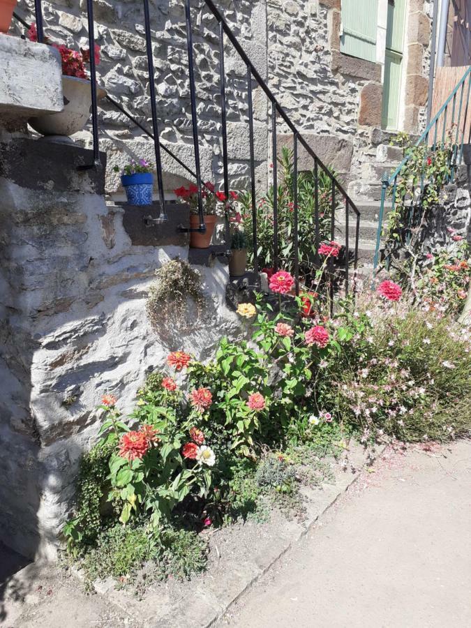 Le Refuge Des Alpes Mancelles Apartamento Fresnay-sur-Sarthe Exterior foto